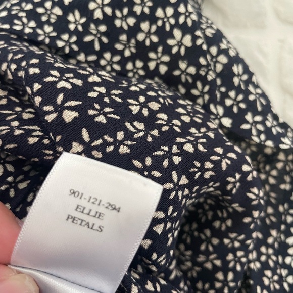 Rails Ellie Navy Floral Romper in Petals - Picture 9 of 13